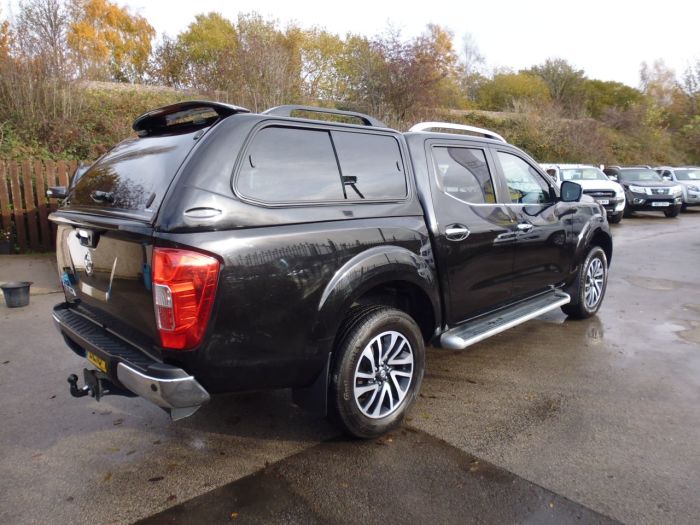 Nissan Navara Double Cab Pick Up Tekna 2.3dCi 190 4WD Auto Pick Up Diesel Black