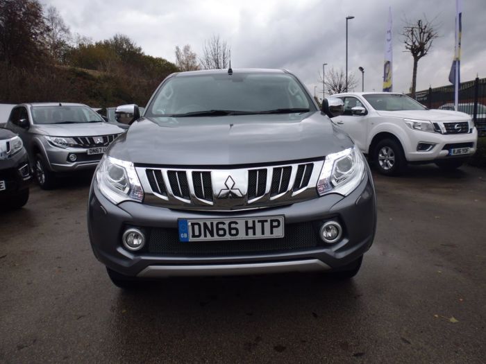 Mitsubishi L200 2.4 Double Cab DI-D 178 Barbarian 4WD Pick Up Diesel Grey