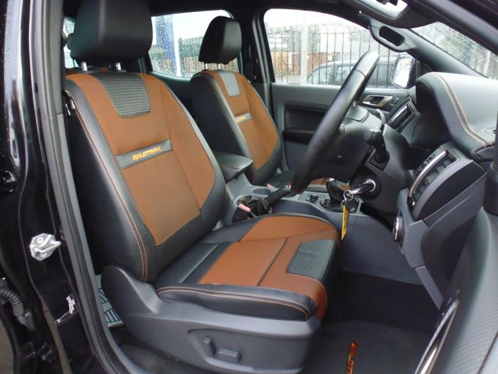 Ford Ranger 3.2 RANGER WILDTRAK 4X4 TDCI Pick Up Diesel Black