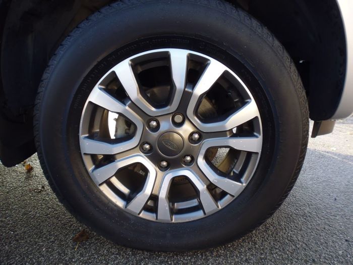 Ford Ranger Pick Up Double Cab Wildtrak 3.2 TDCi 200 Auto Pick Up Diesel Silver