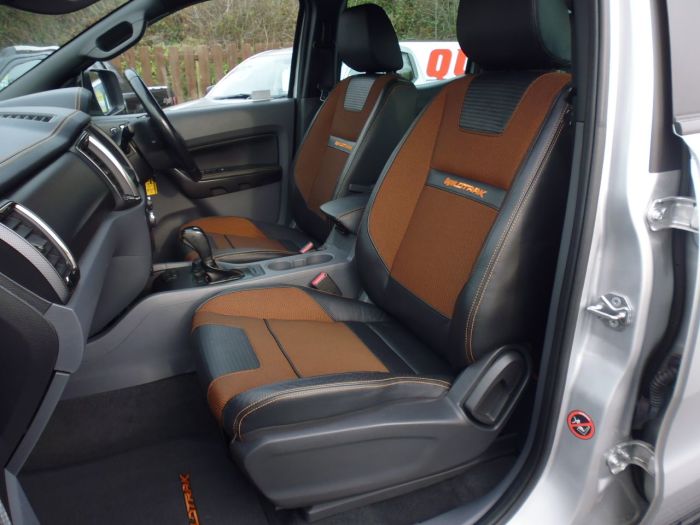 Ford Ranger Pick Up Double Cab Wildtrak 3.2 TDCi 200 Auto Pick Up Diesel Silver