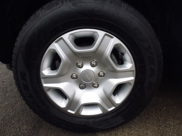 Ford Ranger Pick Up Double Cab Limited 2 2.2 TDCi Auto Pick Up Diesel White