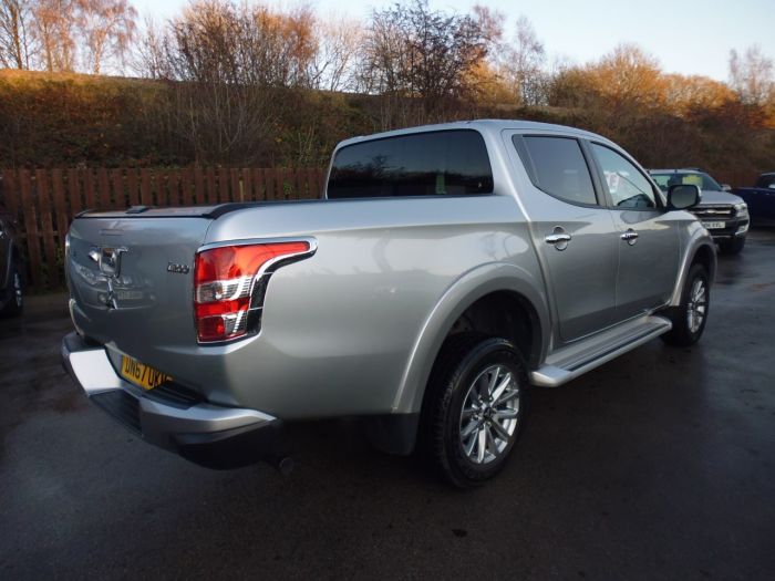 Mitsubishi L200 2.4 Double Cab DI-D 178 Barbarian 4WD Auto Pick Up Diesel Silver