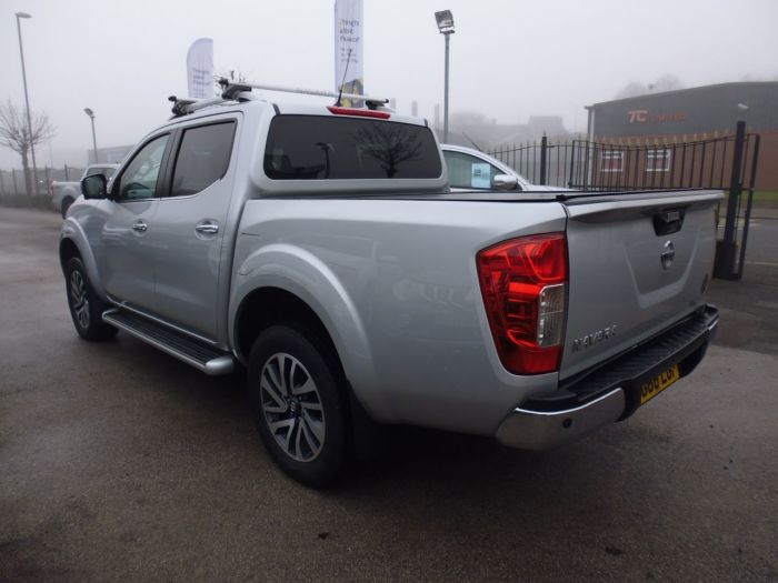 Nissan Navara Double Cab Pick Up Tekna 2.3dCi 190 4WD Auto Pick Up Diesel Silver