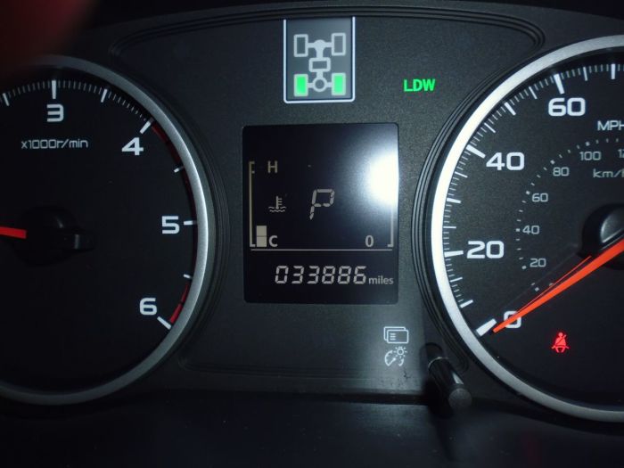 Mitsubishi L200 2.4 Double Cab DI-D 178 Barbarian 4WD Auto Pick Up Diesel Grey