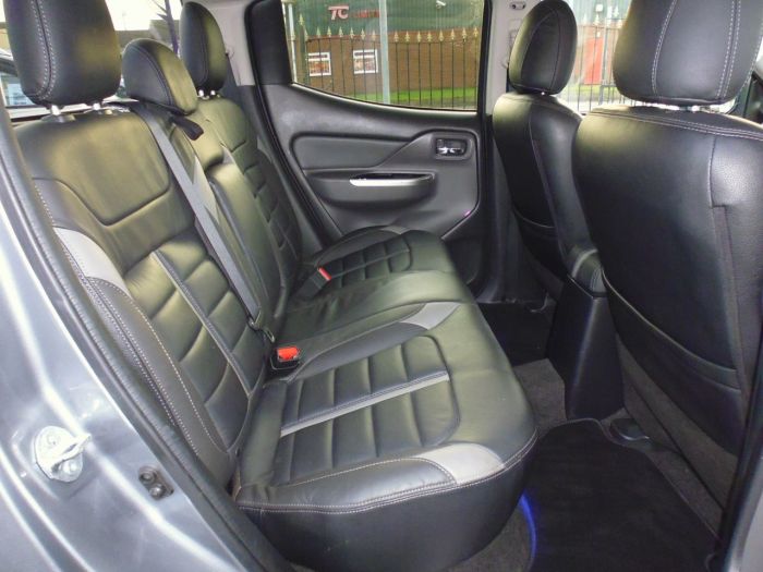Mitsubishi L200 2.4 Double Cab DI-D 178 Barbarian 4WD Auto Pick Up Diesel Grey