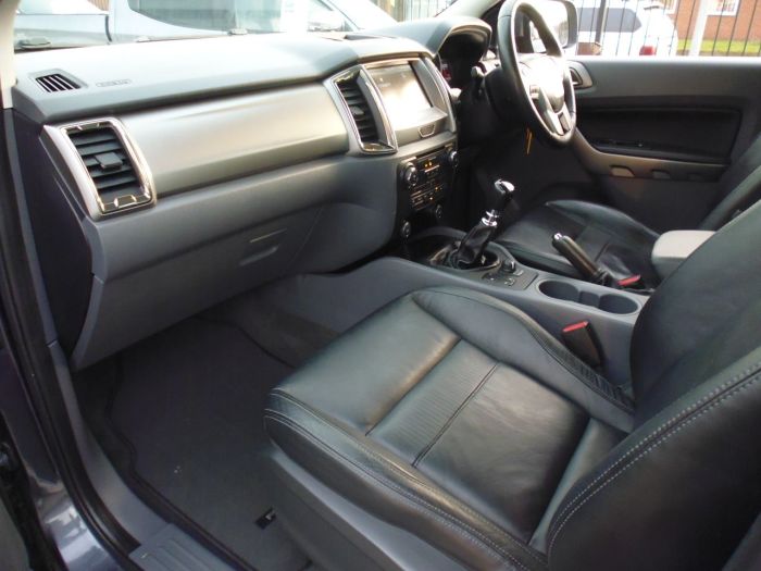 Ford Ranger Pick Up Double Cab Limited 1 3.2 TDCi 200 Pick Up Diesel Grey