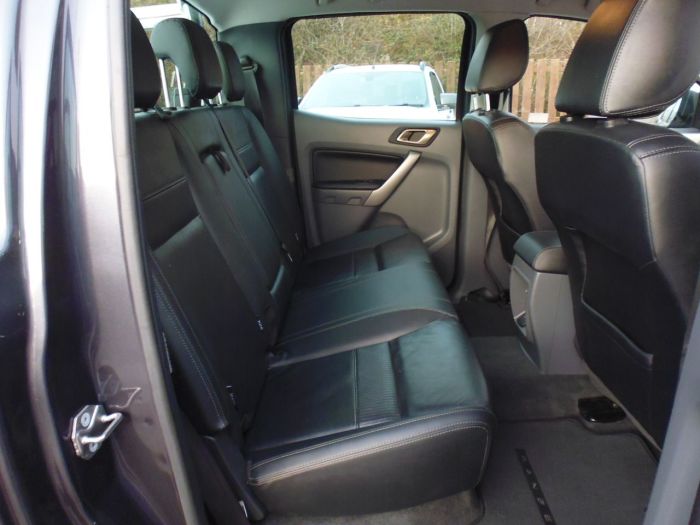 Ford Ranger Pick Up Double Cab Limited 1 3.2 TDCi 200 Pick Up Diesel Grey