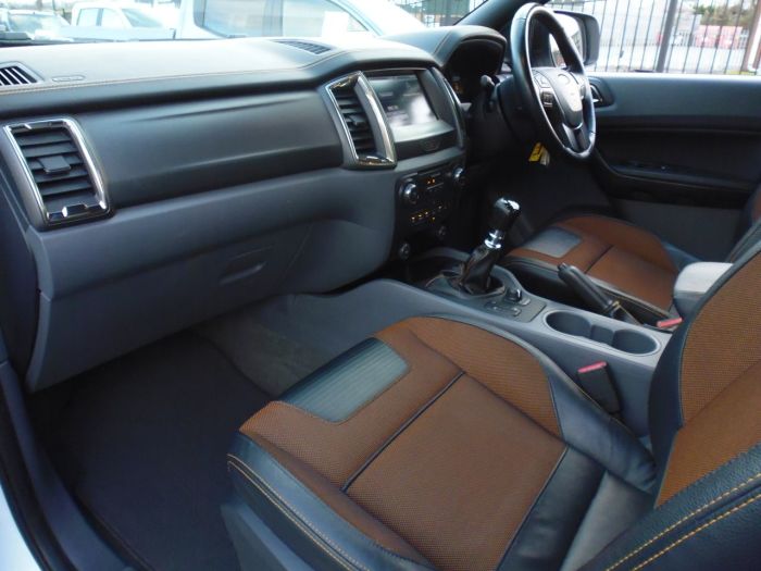 Ford Ranger Pick Up Double Cab Wildtrak 3.2 TDCi 200 Pick Up Diesel White