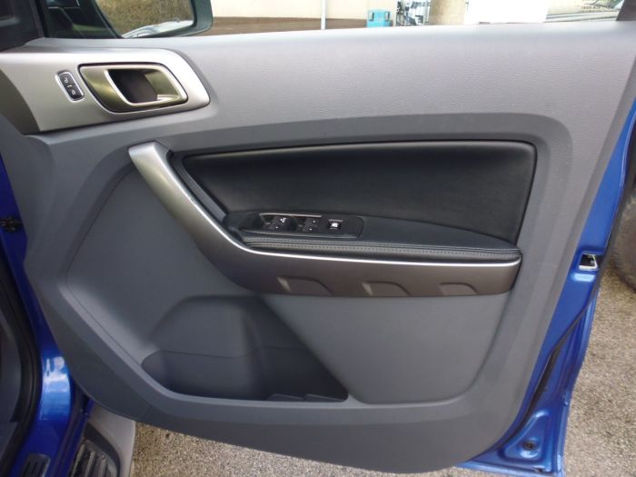 Ford Ranger Pick Up Double Cab Limited 2 2.2 TDCi Pick Up Diesel Blue
